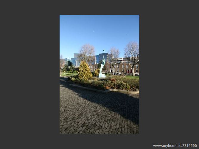 5 Pearse Square, South City Centre,   Dublin 2